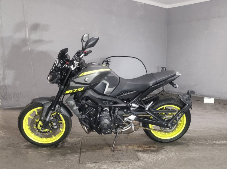 Мотоцикл Yamaha MT-09 с пробегом 17792 km