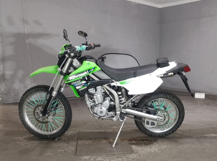 Мотоцикл Kawasaki KLX250 з пробігом 958 km