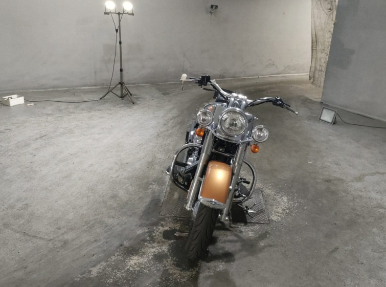 Мотоцикл HD DELUXE FLSTN1580 с пробегом 4329 km