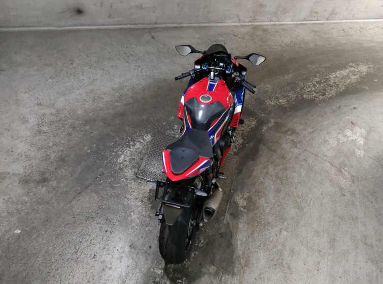 Мотоцикл Honda CBR1000RR SP с пробегом 15847 km