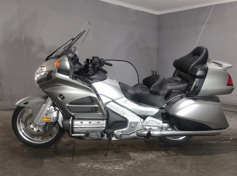 Мотоцикл Honda GL1800 с пробегом 12568 km