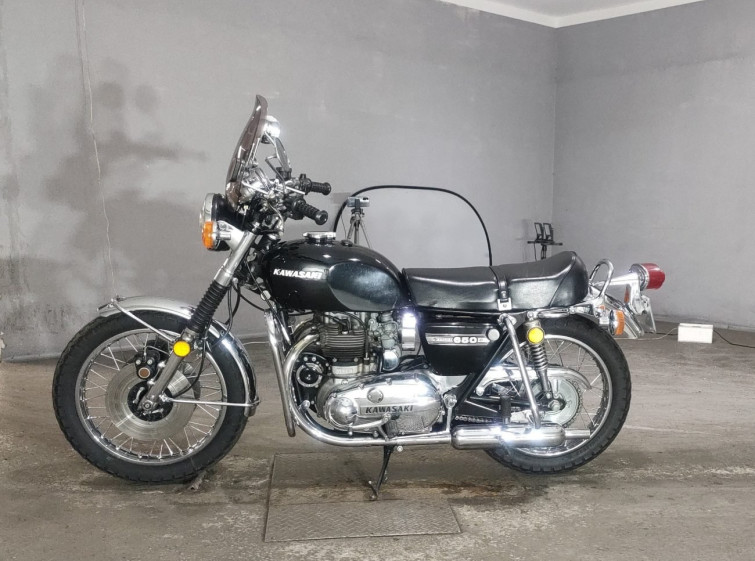 Мотоцикл Kawasaki W3 з пробігом 59757 km
