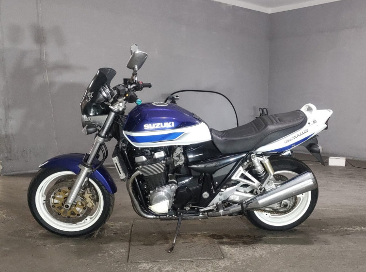 Мотоцикл Suzuki GSX1400 з пробігом 42841 km