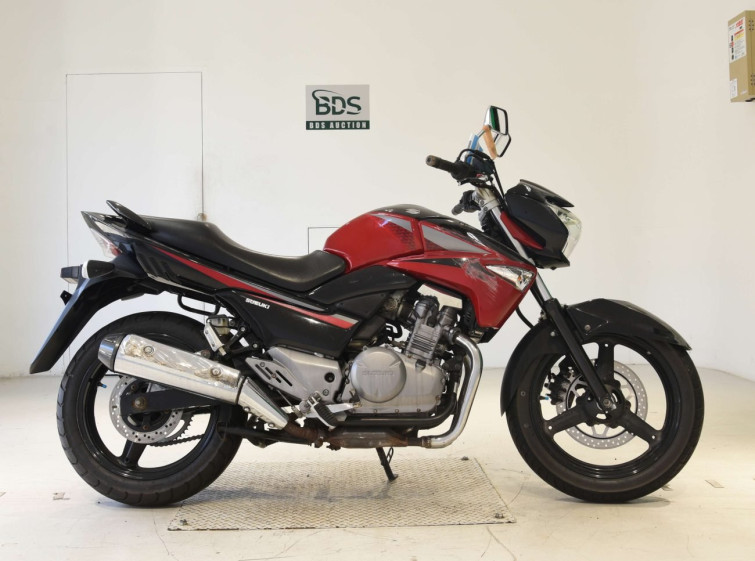 Мотоцикл Suzuki GSR250 з пробігом 18261 km