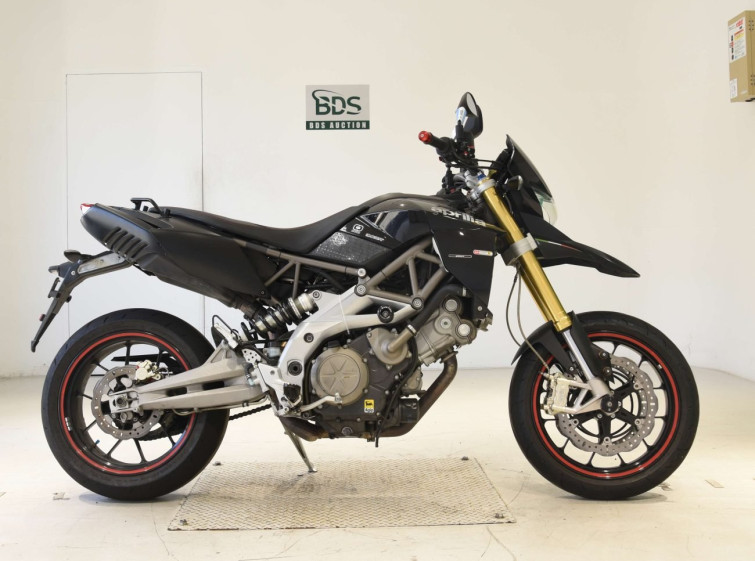 Мотоцикл Aprilia DORSODURO750 з пробігом 20736 km