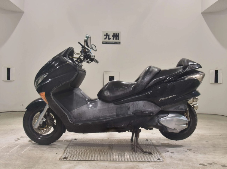 Мотоцикл Honda FORZA Z