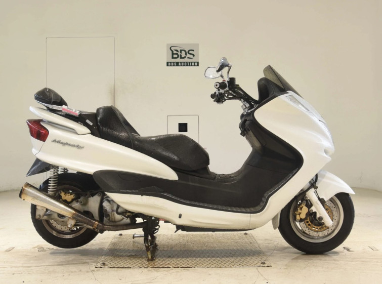 Мотоцикл Yamaha MAJESTY250 с пробегом 22257 km