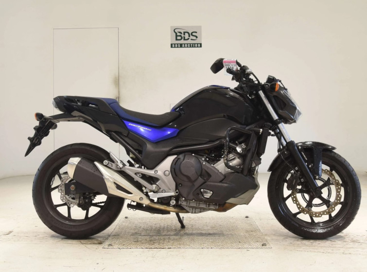 Мотоцикл Honda NC750SD
