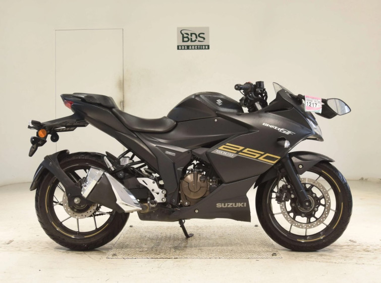 Мотоцикл Suzuki GIXXER SF250
