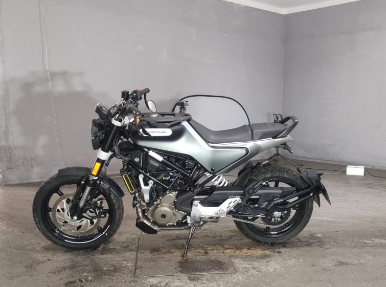 Мотоцикл Husqvarna SVARTPILEN 250 с пробегом 1440 km