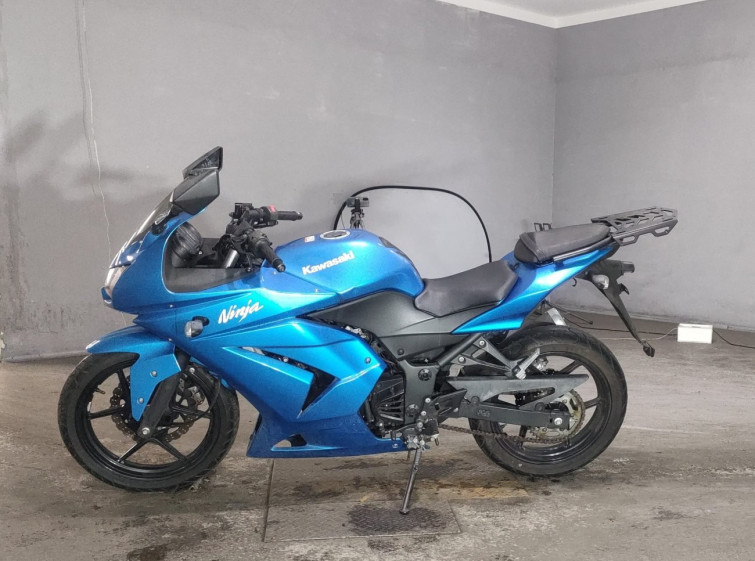 Мотоцикл Kawasaki NINJA250R с пробегом 13434 km