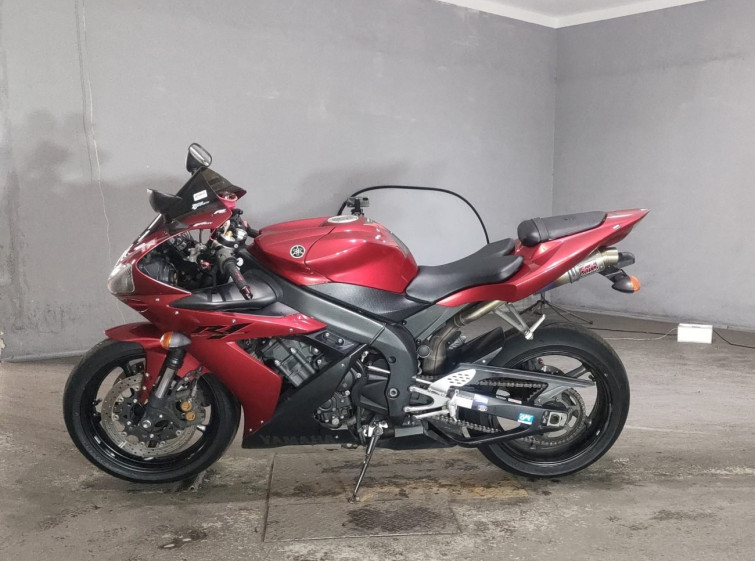Мотоцикл Yamaha YZF-R1 с пробегом 19230 km