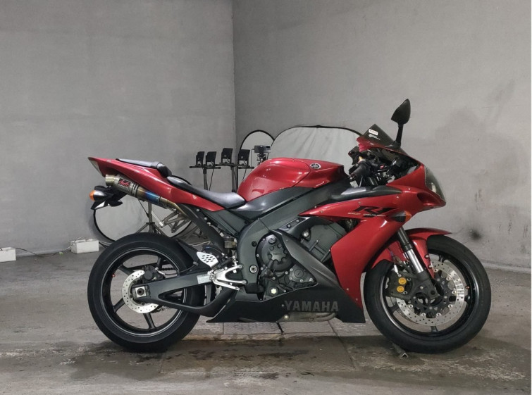 Мотоцикл Yamaha YZF-R1 с пробегом 19230 km