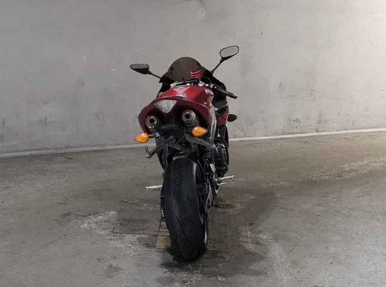 Мотоцикл Yamaha YZF-R1 с пробегом 19230 km
