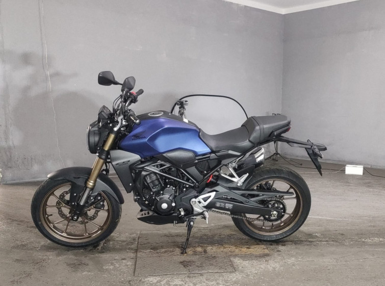 Мотоцикл Honda CB250R с пробегом 6464 km