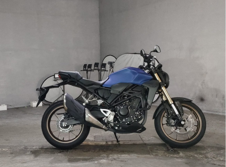 Мотоцикл Honda CB250R с пробегом 6464 km