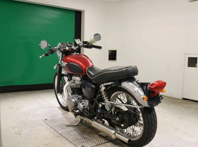 Мотоцикл Kawasaki W400 з пробігом 27435 km
