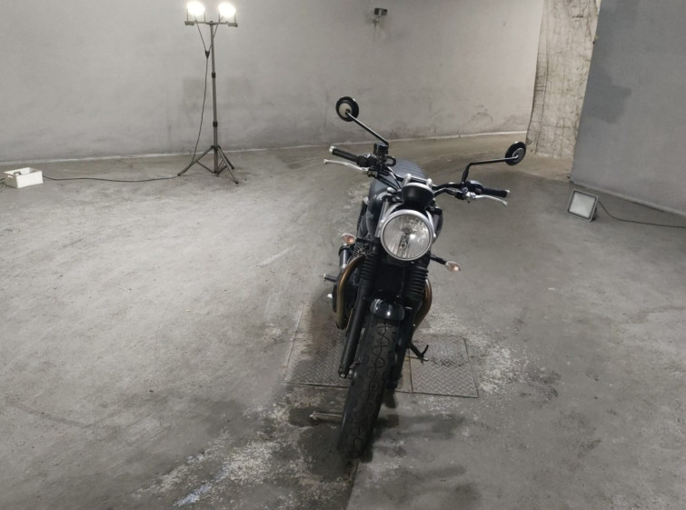 Мотоцикл Triumph STREET TWIN з пробігом 31709 km