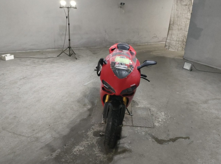 Мотоцикл Ducati 1198S з пробігом 7585 km