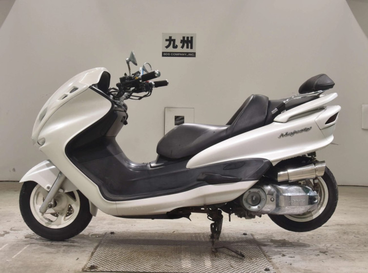Мотоцикл Yamaha MAJESTY250