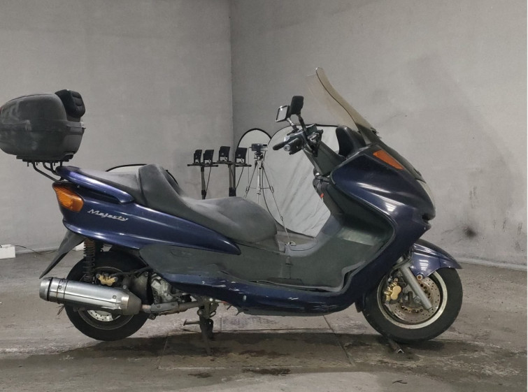 Мотоцикл Yamaha MAJESTY250