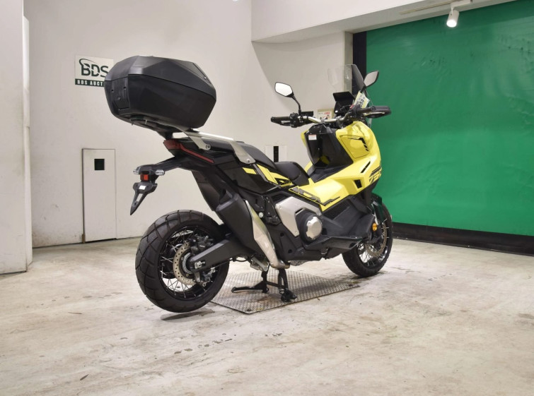 Мотоцикл Honda X-ADV750-2 с пробегом 2944 km