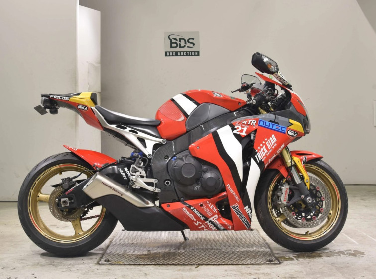 Мотоцикл Honda CBR1000RR с пробегом 56178 km