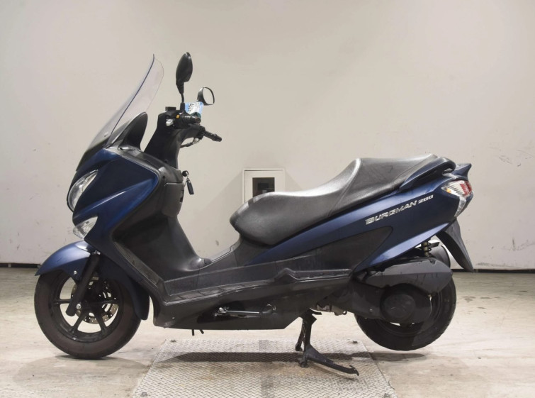 Мотоцикл Suzuki BURGMAN200 з пробігом 38437 km