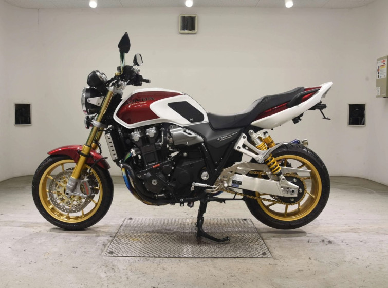 Мотоцикл Honda CB1300SF с пробегом 3964 km