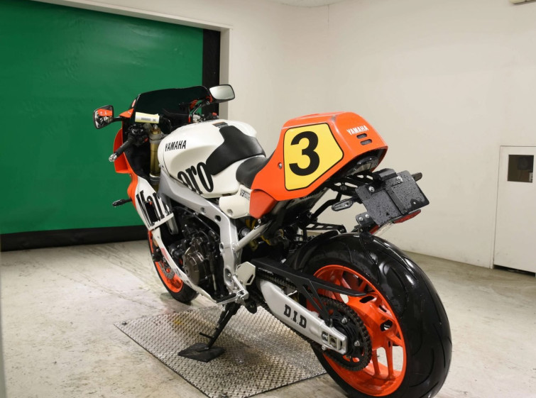 Мотоцикл Yamaha XSR900GP с пробегом 11057 km