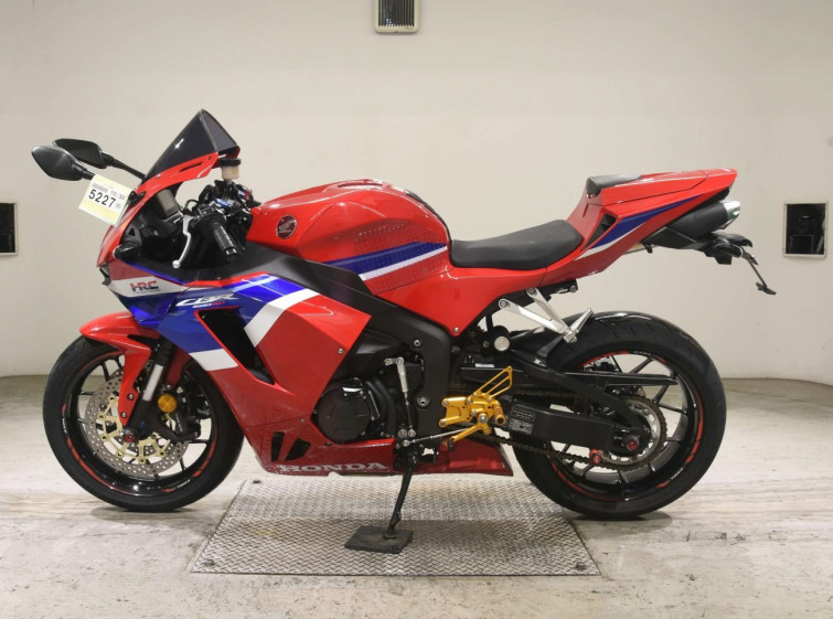 Мотоцикл Honda CBR600RR с пробегом 4245 km