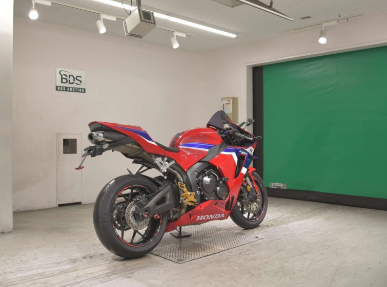 Мотоцикл Honda CBR600RR с пробегом 4245 km