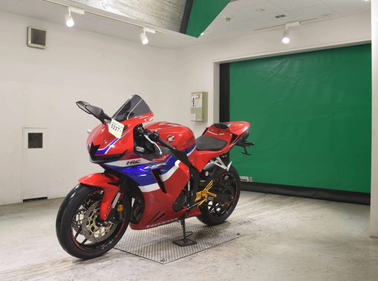 Мотоцикл Honda CBR600RR с пробегом 4245 km
