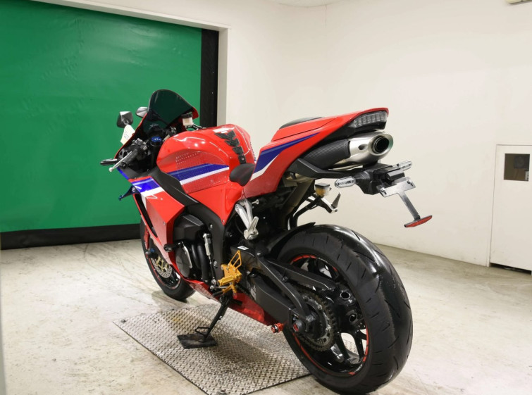 Мотоцикл Honda CBR600RR с пробегом 4245 km
