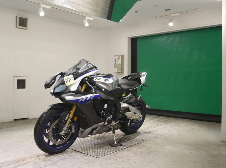 Мотоцикл Yamaha YZF-R1M з пробігом 12480 km