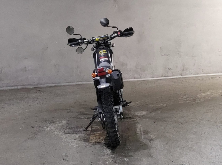 Мотоцикл Yamaha TRICKER з пробігом 1584 km