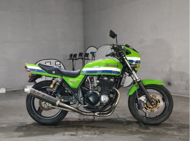 Мотоцикл Kawasaki ZRX400 с пробегом 16471 km