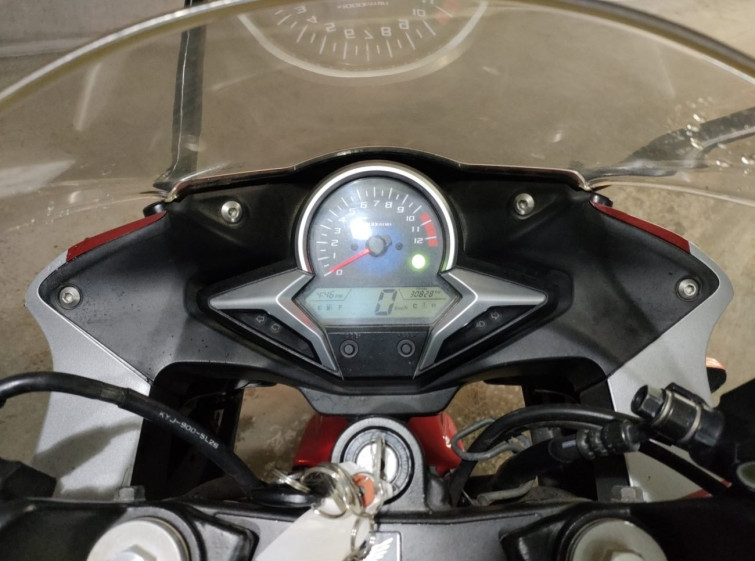 Мотоцикл Honda CBR250R з пробігом 30828 km