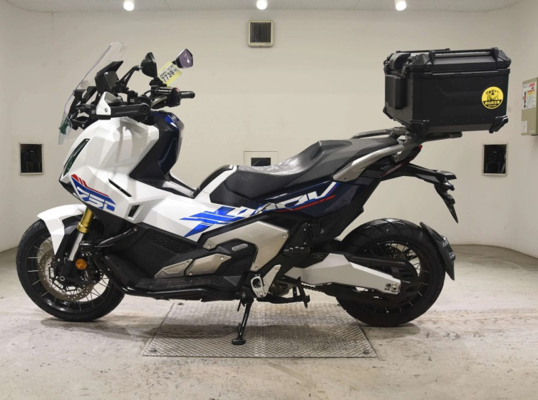 Мотоцикл Honda X-ADV750-2 з пробігом 3318 km