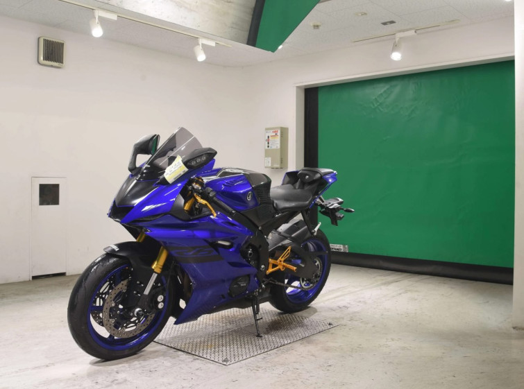 Мотоцикл Yamaha YZF-R6 с пробегом 8764 km