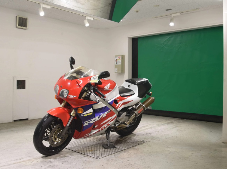 Мотоцикл Honda RVF400 з пробігом 36783 km