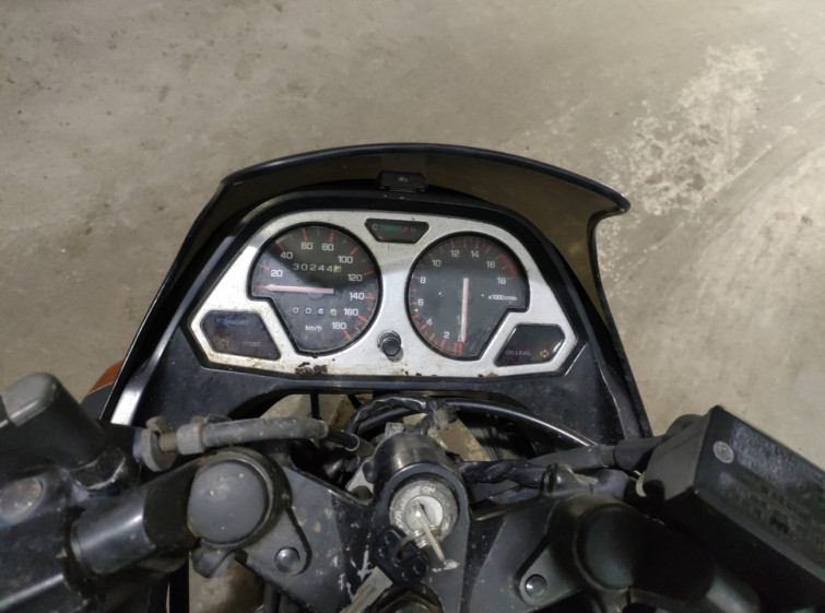 Мотоцикл Yamaha FZ250 FAZER с пробегом 30244 km