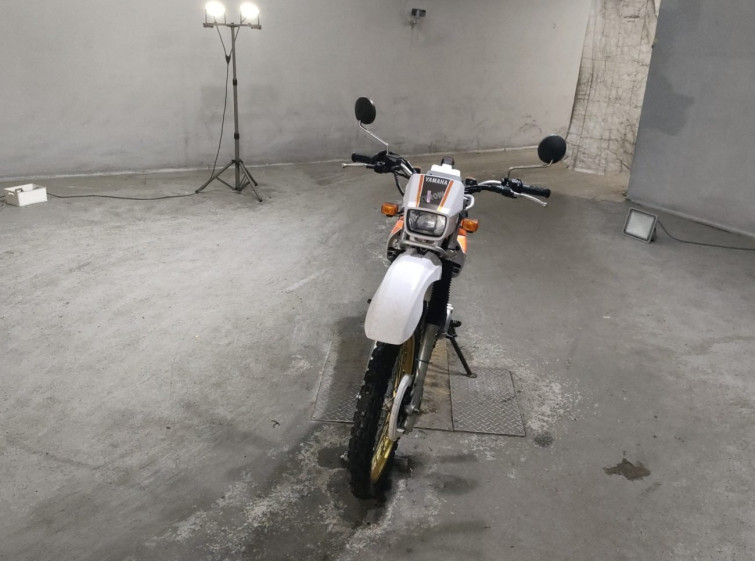 Мотоцикл Yamaha ｾﾛｰ225 с пробегом 6424 km