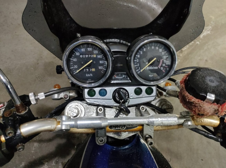 Мотоцикл Kawasaki ZEFAR 400 с пробегом 60932 km