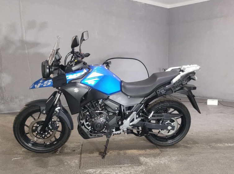 Мотоцикл Suzuki V-STROM DL250 с пробегом 2179 km