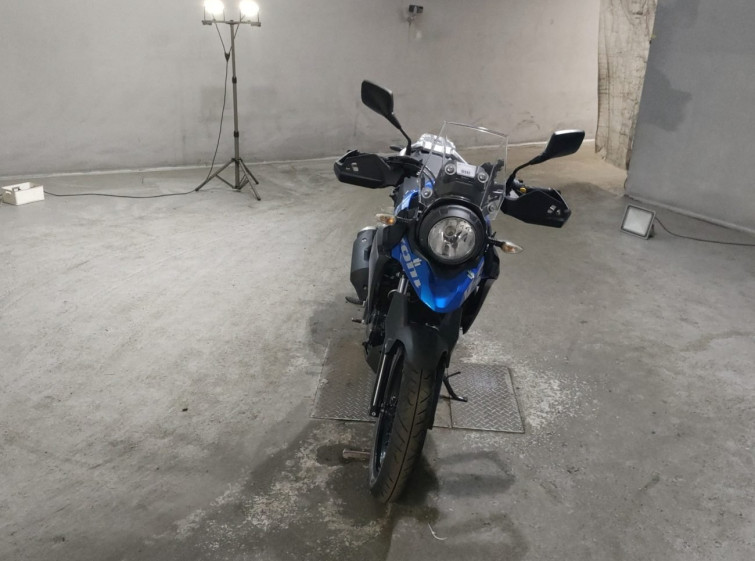 Мотоцикл Suzuki V-STROM DL250 с пробегом 2179 km