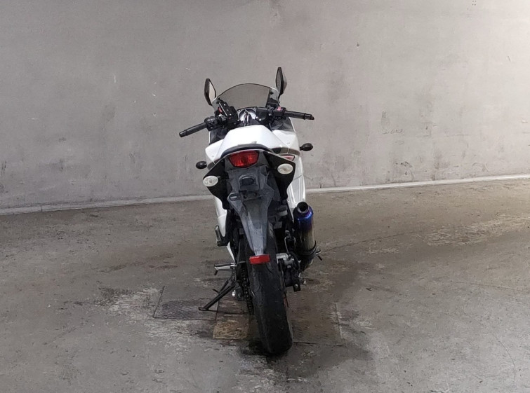Мотоцикл Kawasaki NINJA250R с пробегом 26613 km