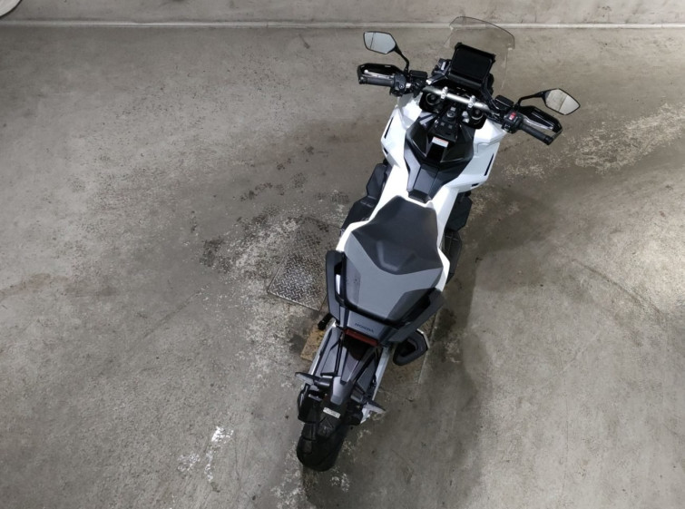 Мотоцикл Honda X-ADV750 з пробігом 7264 km