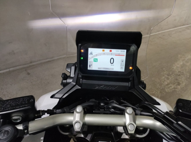 Мотоцикл Honda X-ADV750 з пробігом 7264 km