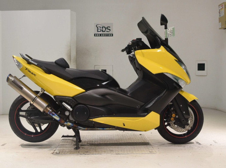 Мотоцикл Yamaha T-MAX500 с пробегом 20864 km